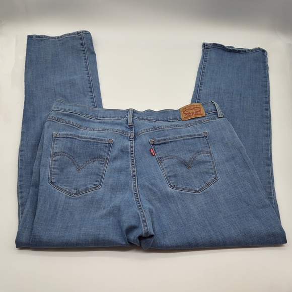 Levi's Women's Classic Straight Blue Jeans - Picture 1 of 12